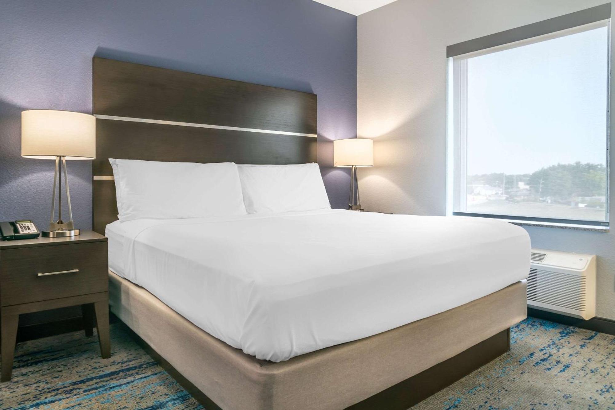 Comfort Inn & Suites Adrian Екстериор снимка