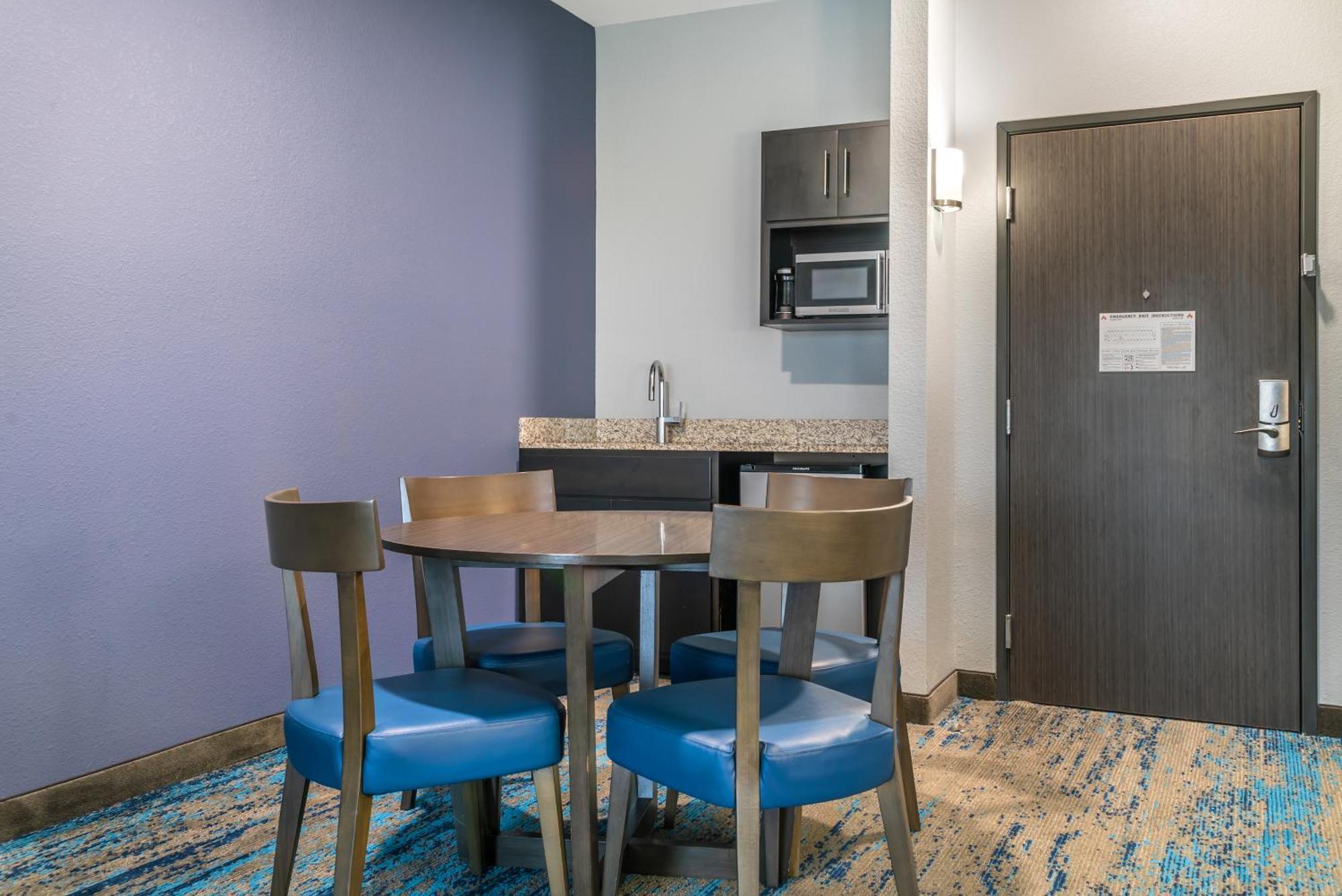 Comfort Inn & Suites Adrian Екстериор снимка