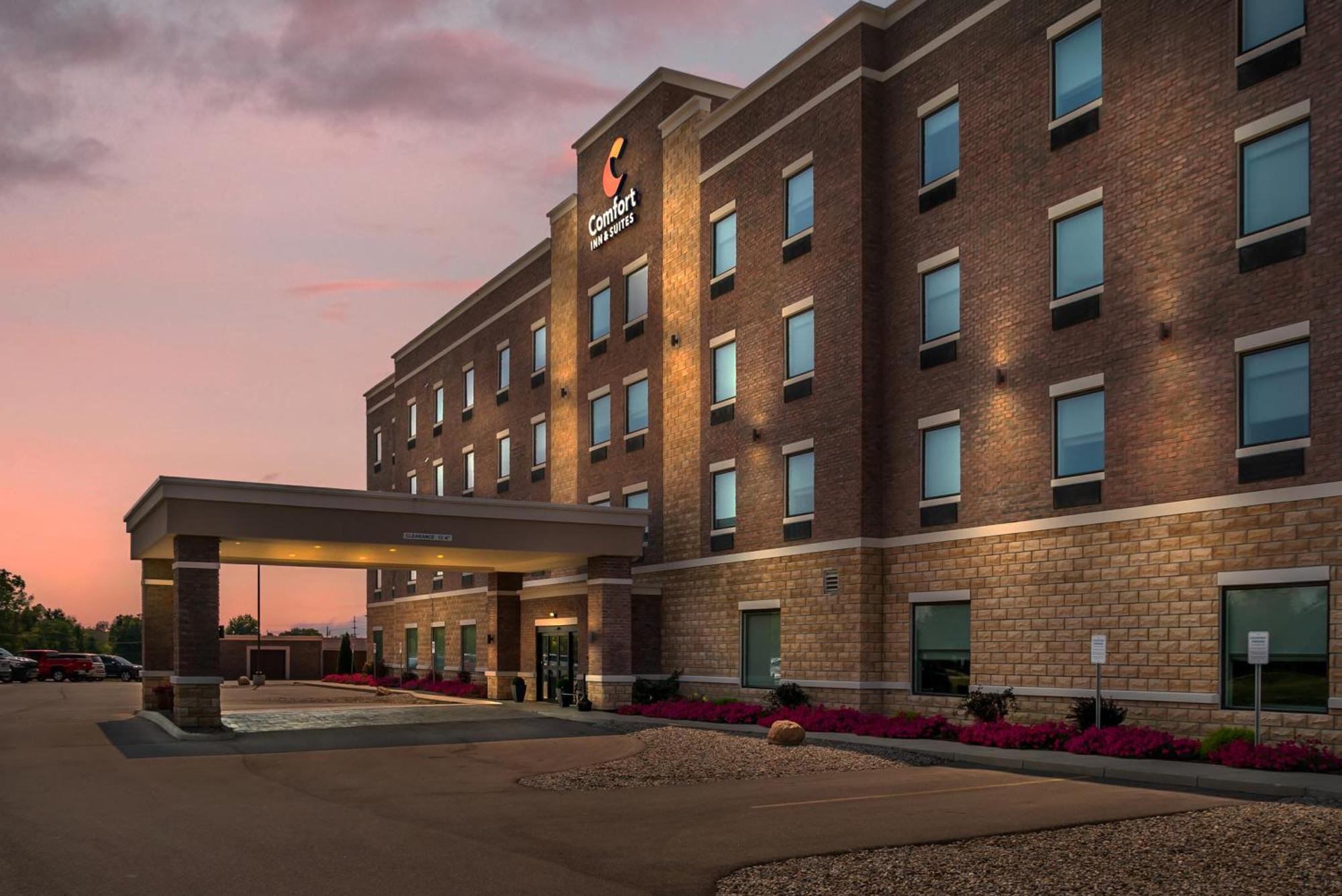 Comfort Inn & Suites Adrian Екстериор снимка
