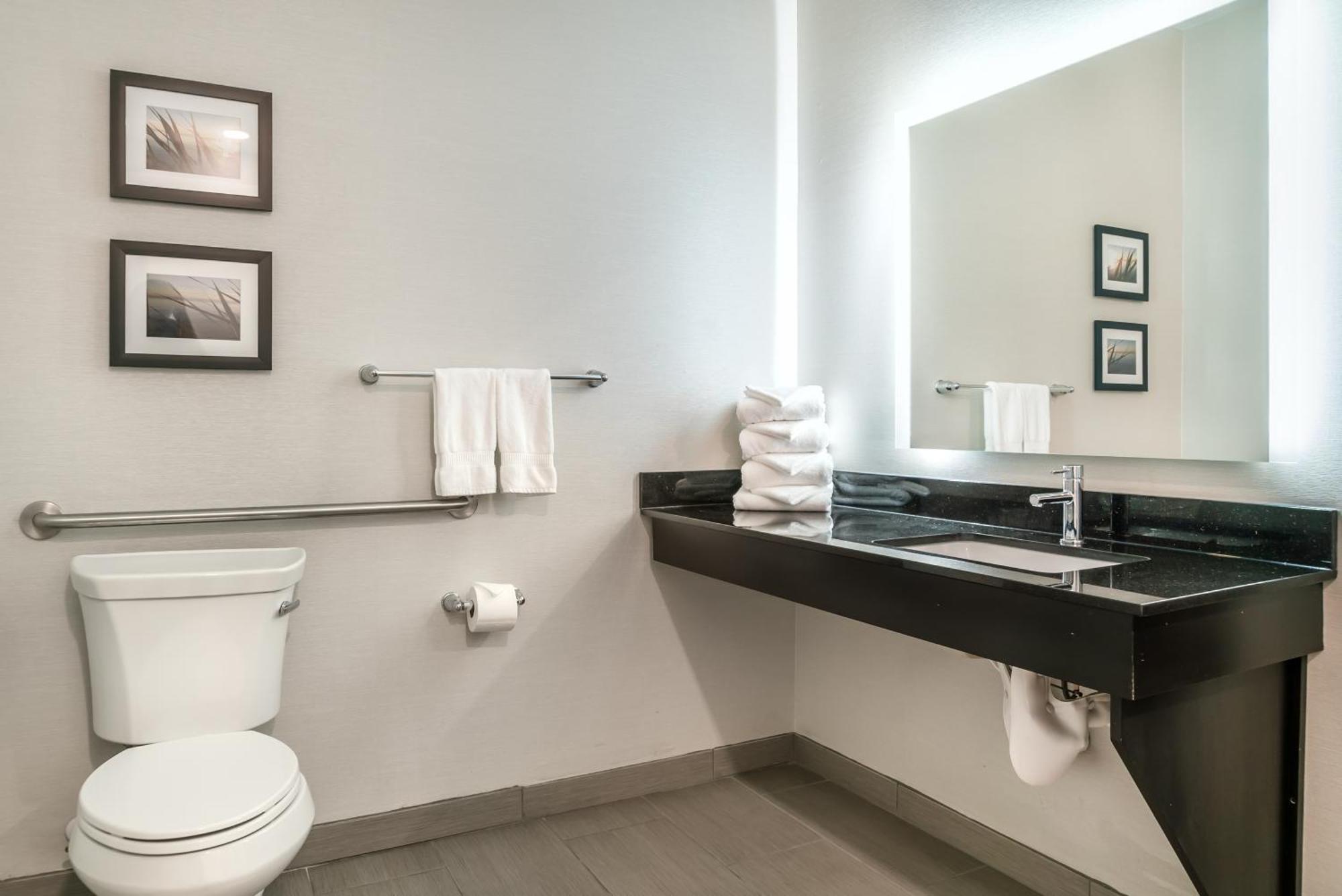 Comfort Inn & Suites Adrian Екстериор снимка