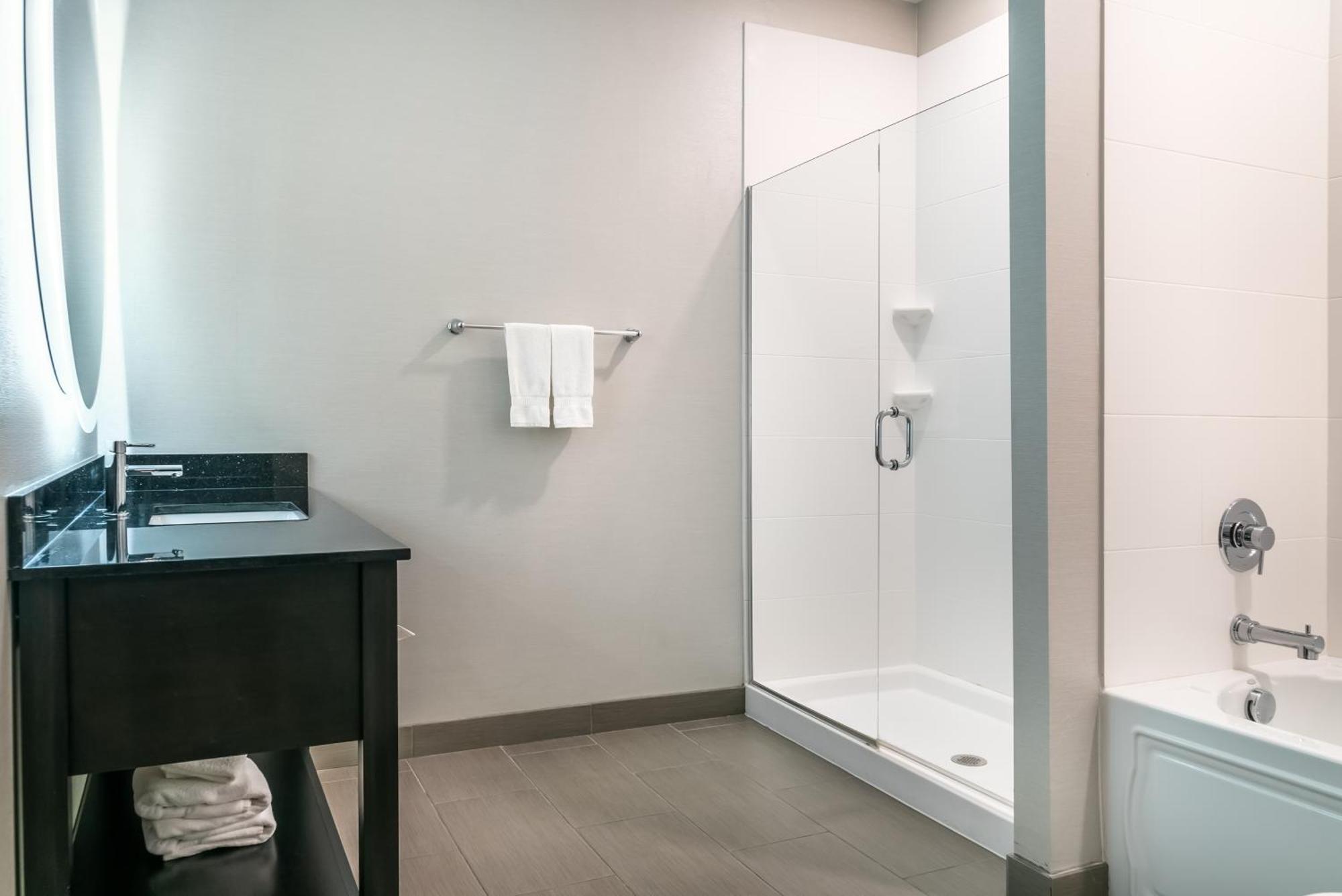 Comfort Inn & Suites Adrian Екстериор снимка
