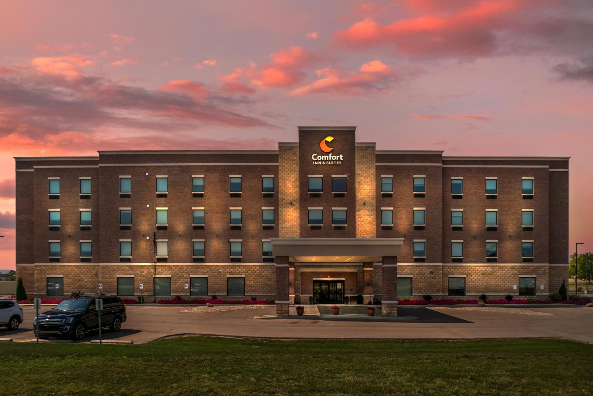 Comfort Inn & Suites Adrian Екстериор снимка